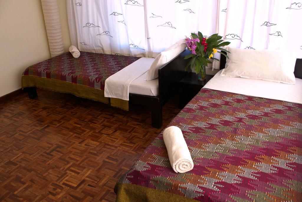 Dondrub Guest House Катманду Екстер'єр фото